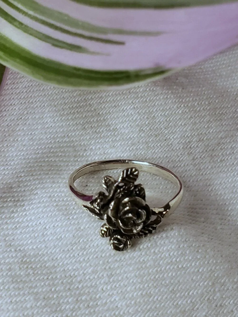 Sterling Silver Ring Grunge Rose Roses size 6 Fairy Boho Dainty Delicate 925